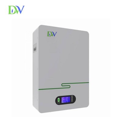 Seinälle asennettu litium -akku